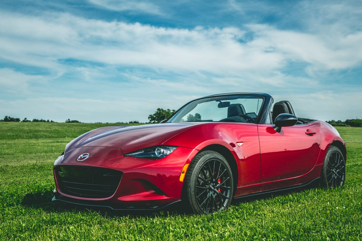 2016-mazda-mx-5-miata-long-term-1.jpg