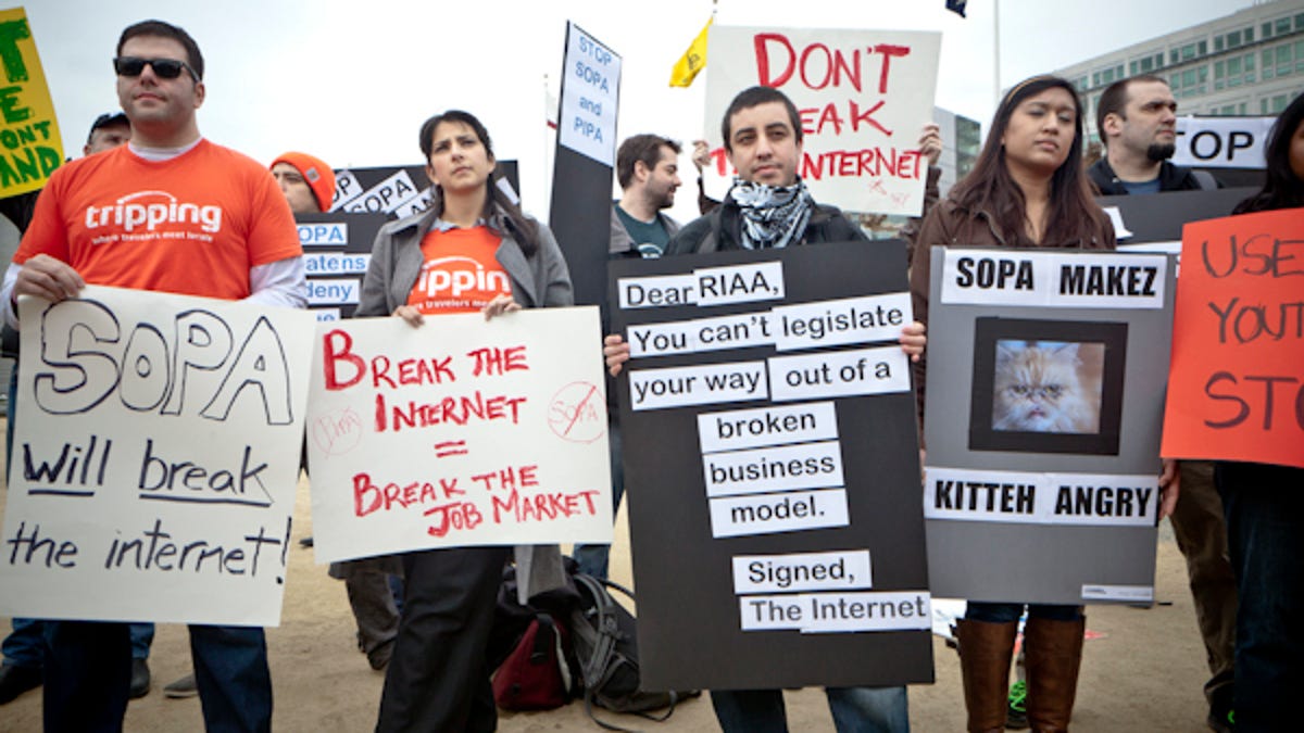 Opponents of a pair of Hollywood-backed copyright bills took to the streets yesterday in San Francisco and other cities.
