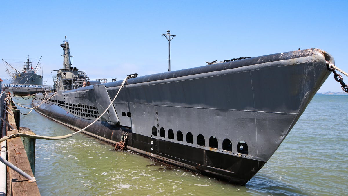 uss-pampanito-10-of-52