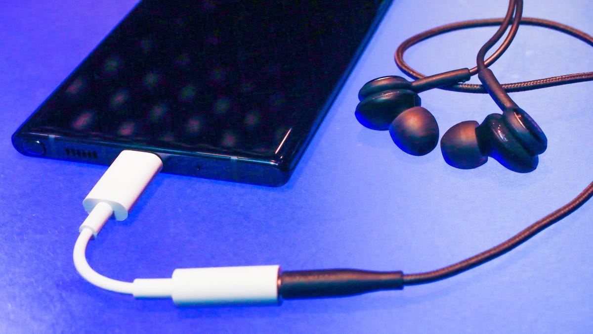 008-samsung-galaxy-note-10-note-10-plus-dongle-headphones