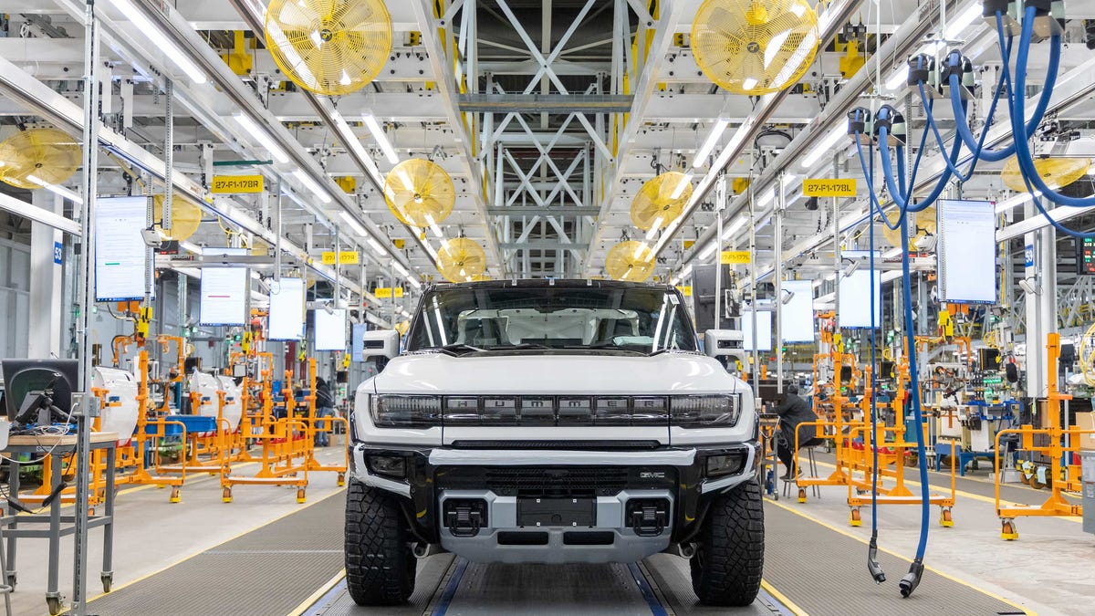 GMC Hummer EV pickup production