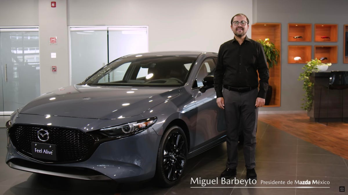 2021 Mazda3 Turbo with Mazda3 Mexico president