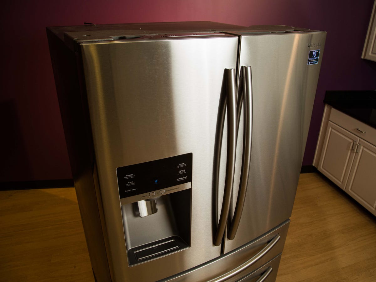 samsungrf28hmedbsrfridgeproductphotos-6.jpg
