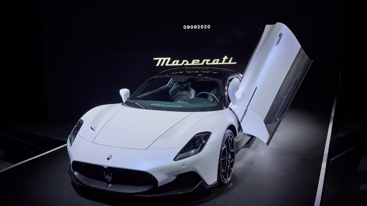 Maserati MC20 front three-quarter view