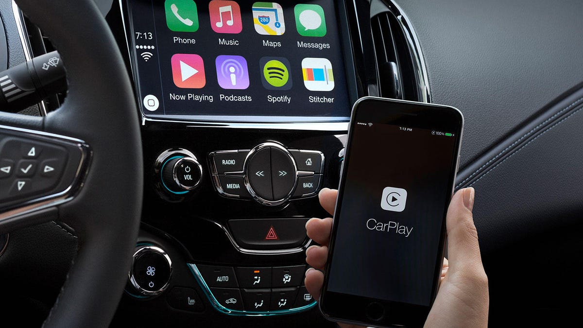 Chevrolet Cruze with Apple CarPlay