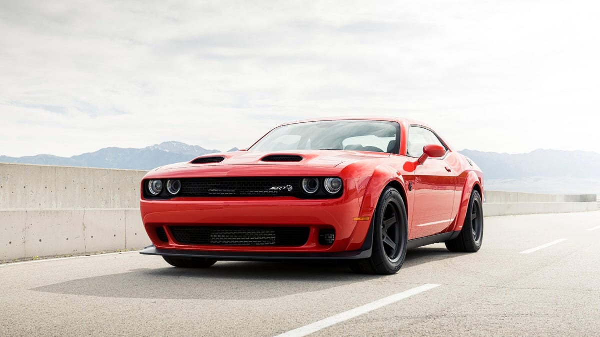 2021-dodge-challenger-srt-superstock-015