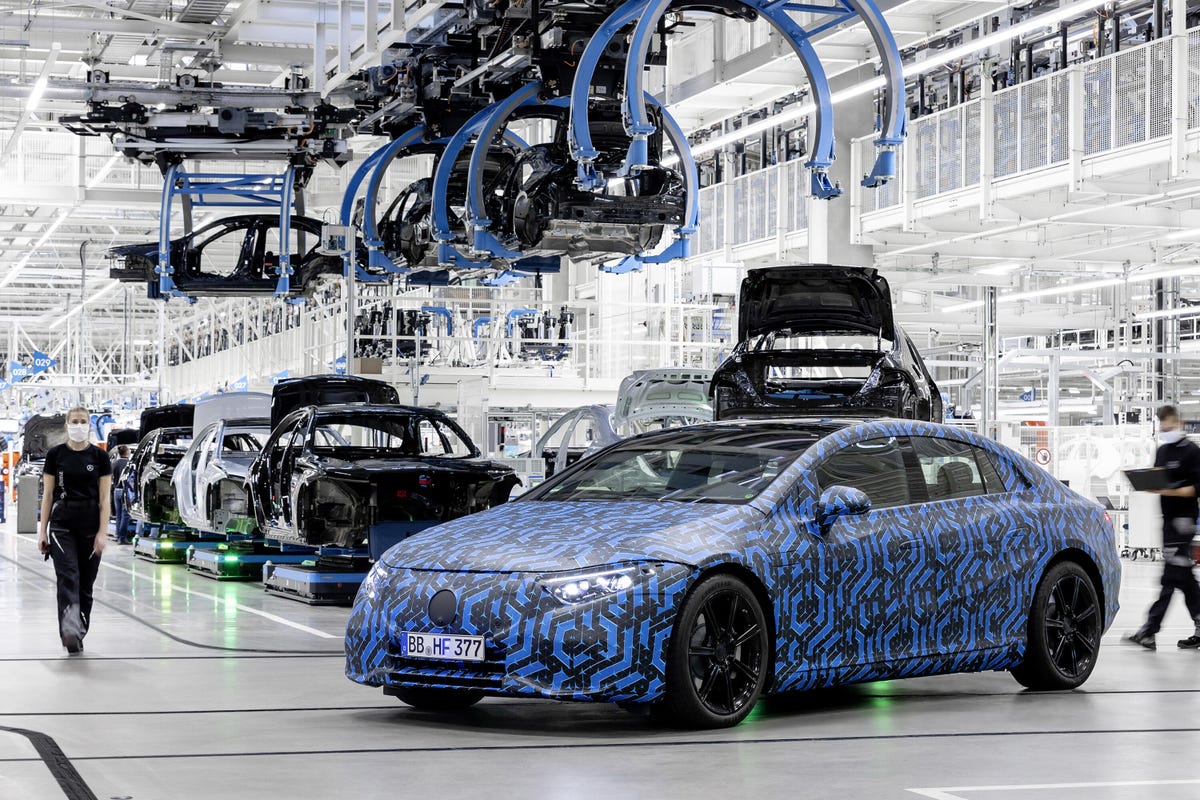 Mercedes-Benz EQS teaser