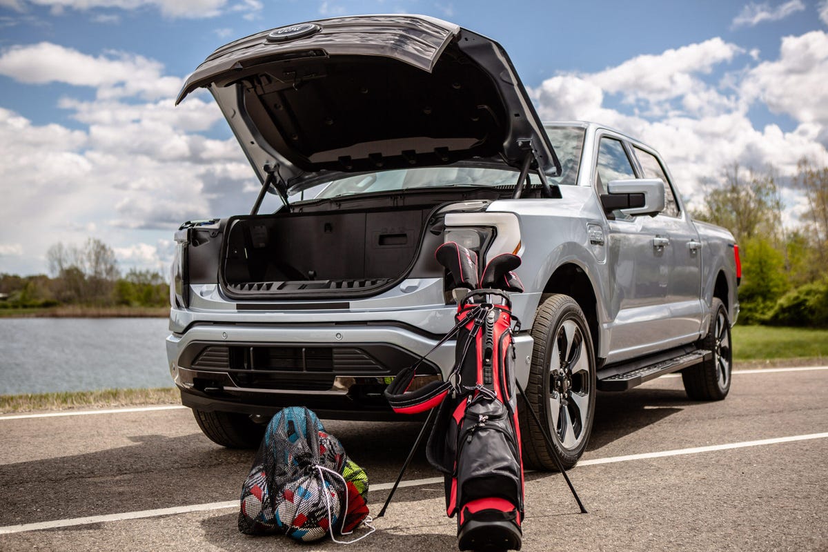 2022 Ford F-150 Lightning Mega Power Frunk