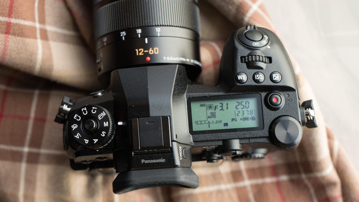 panasonic-lumix-g9-03