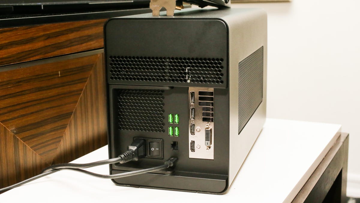 05-razer-core-x-chroma