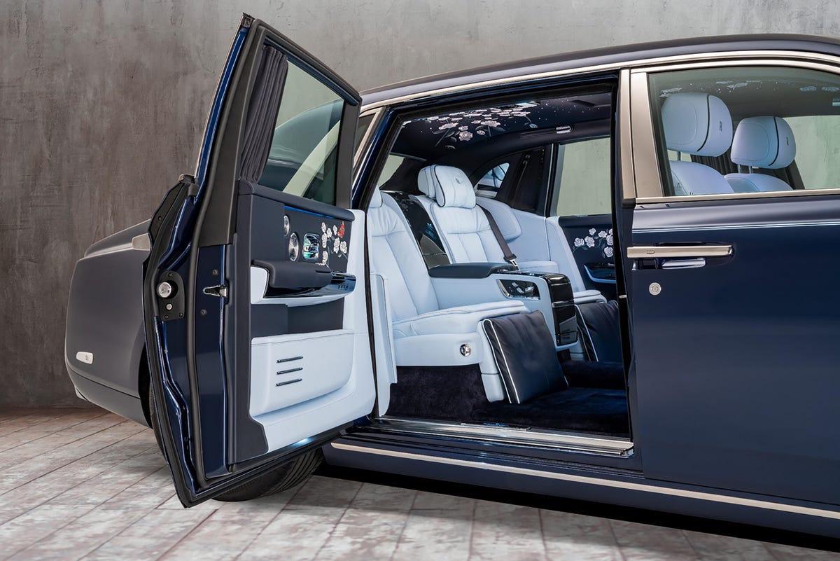 Rolls-Royce Phantom floral interior