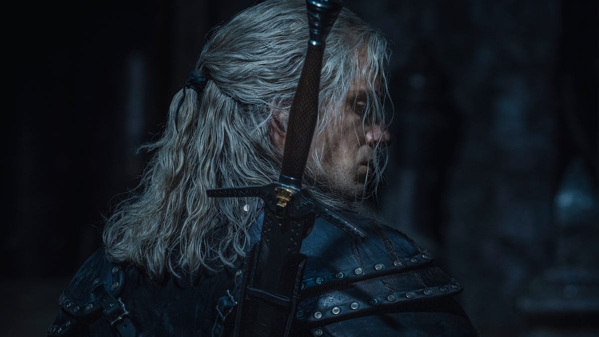 witcher-cavill-sword
