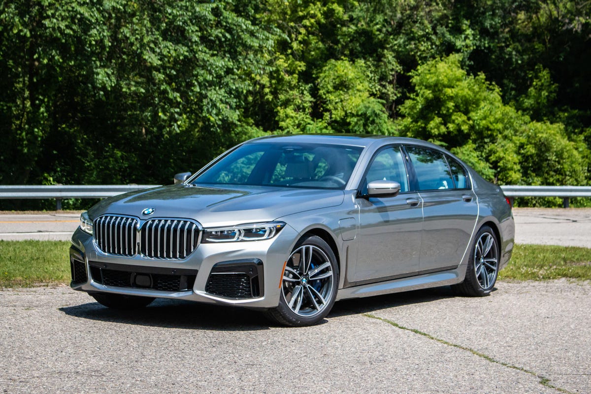 2020-bmw-745e-xdrive-iperformance-1
