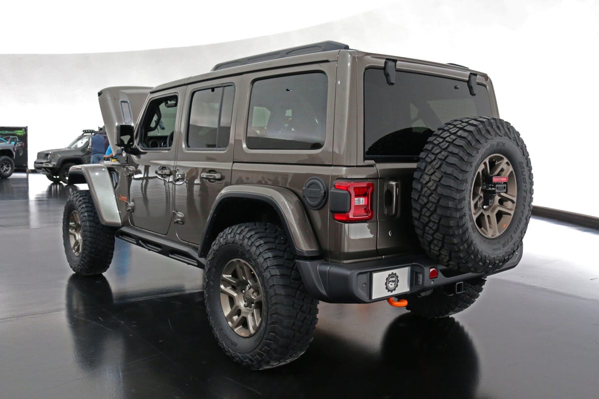 jeep-j-wagon-wrangler-concept-10