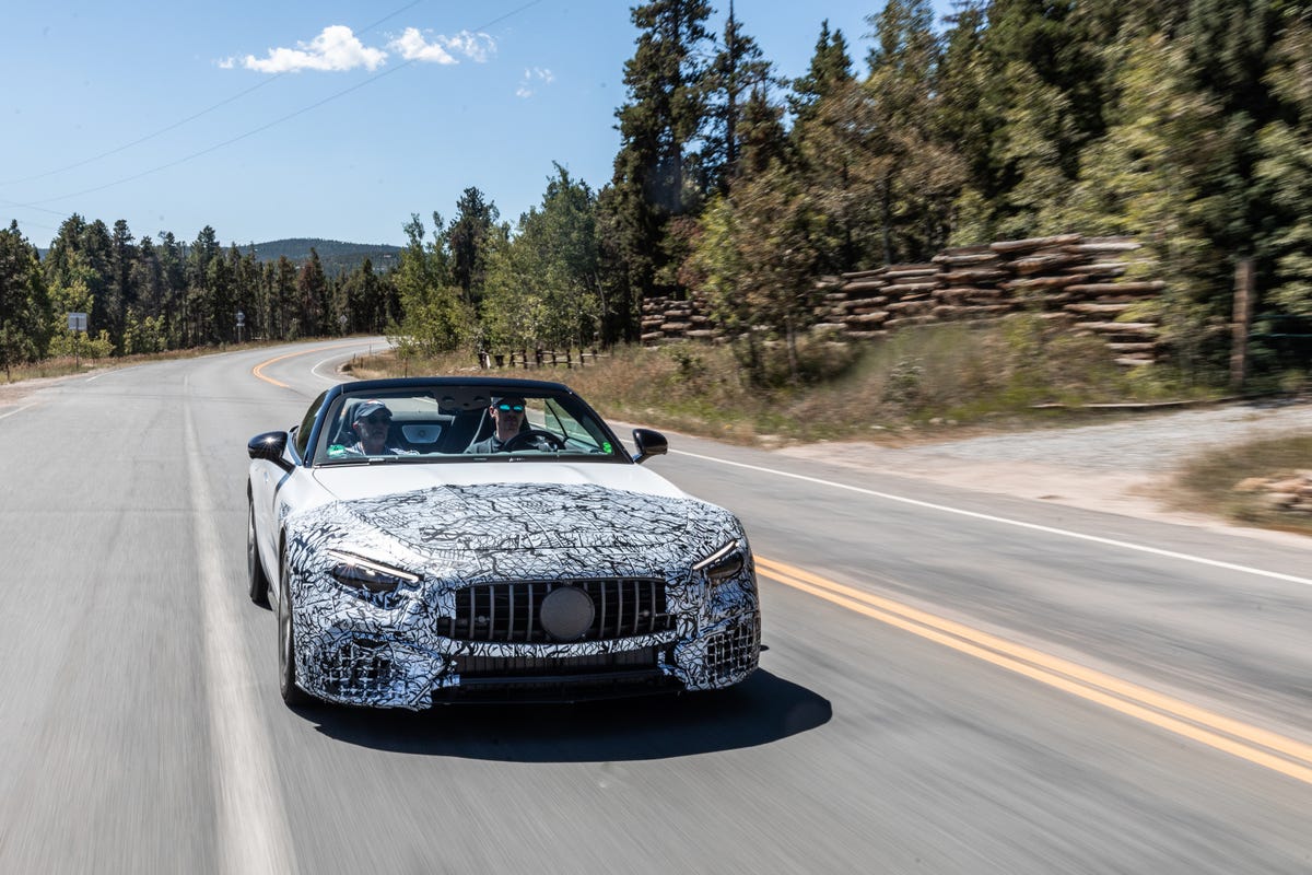 2022-mercedes-amg-sl-sl63-roadster-prototype-113