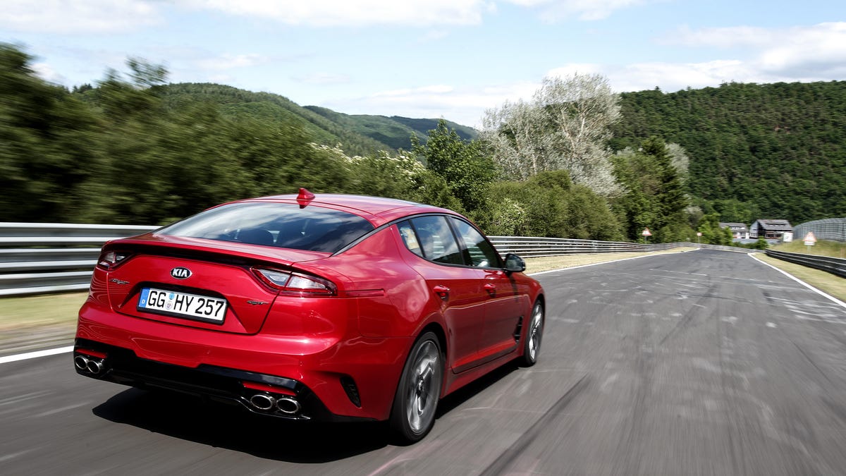 2018-kia-stinger-gt-2