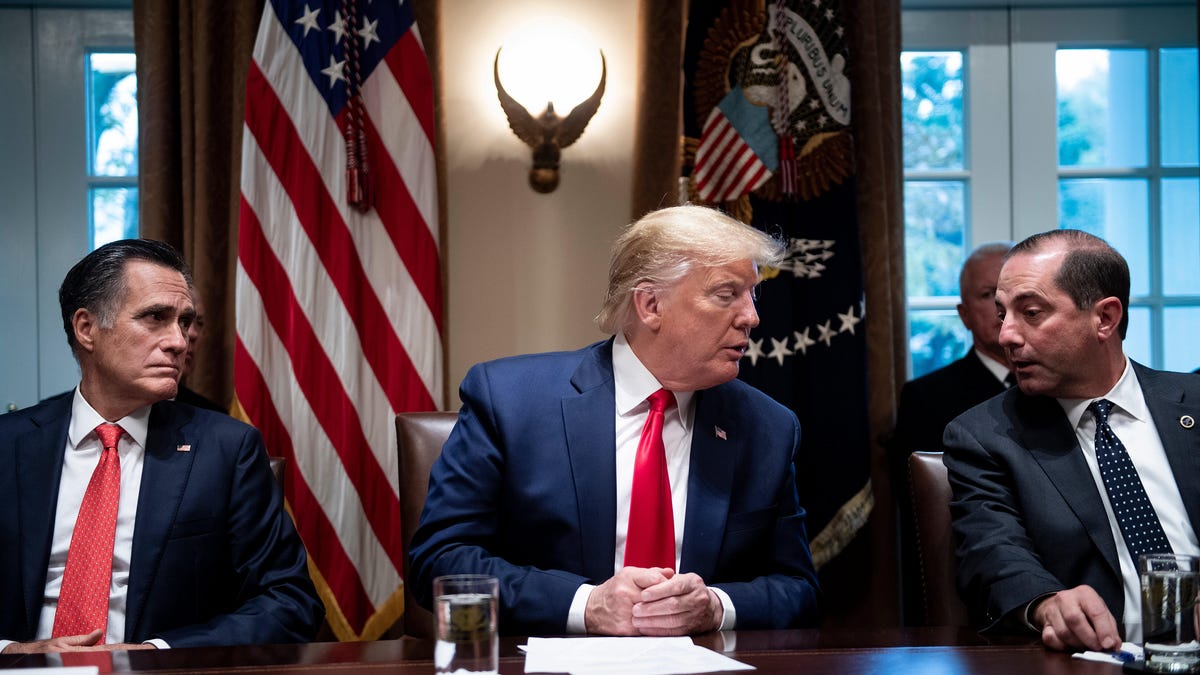 Trump vaping roundtable