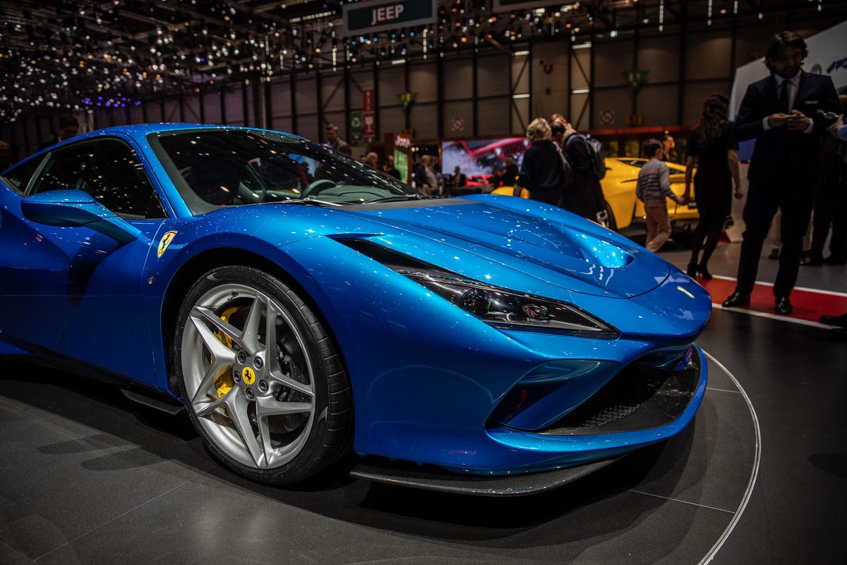 ferrari-f8-tributo-geneva-2019-25