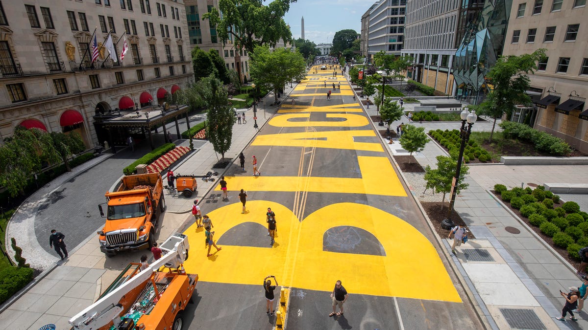 038-george-floyd-murder-police-racism-protest-blacklivesmatter-asheville-north-carolina