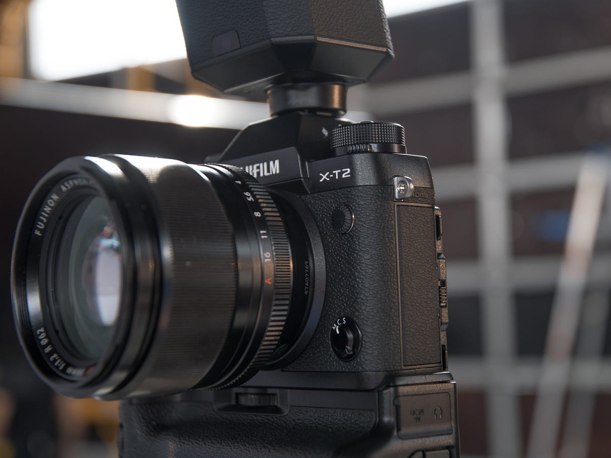 fujifilm-x-t2-1.jpg
