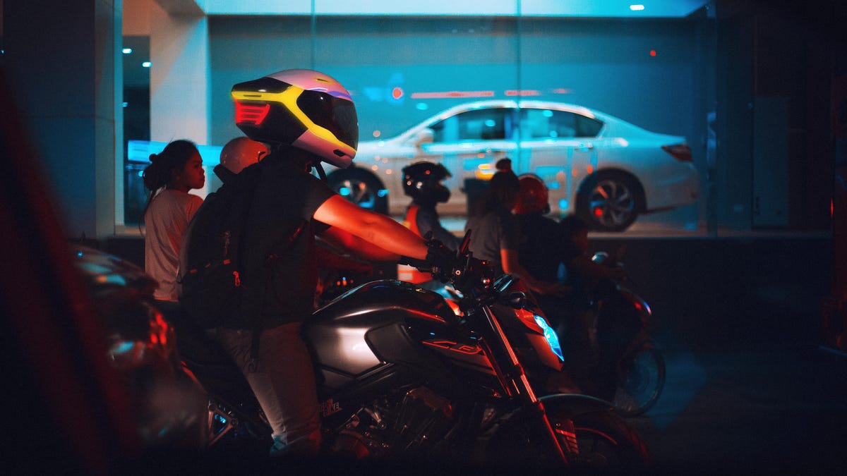 Tali smart motorcycle helmet