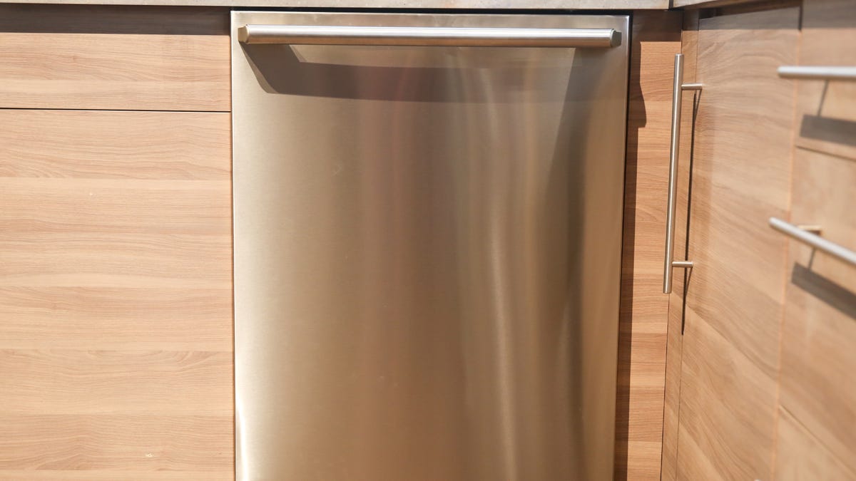 electrolux-solaro-2-dishwasher-product-photos-1.jpg