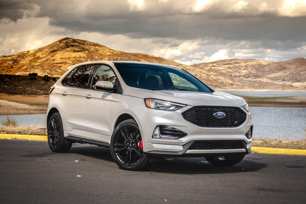 2019-ford-edge-st-1