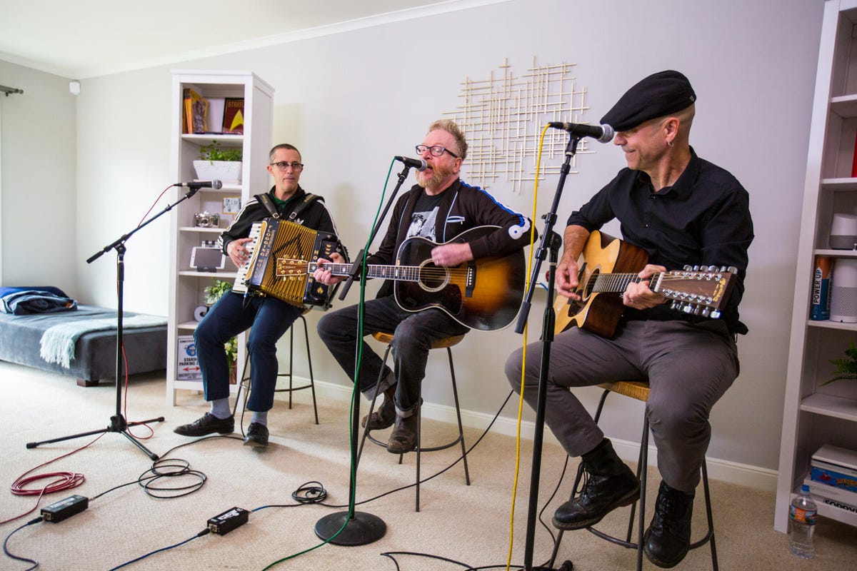 flogging-molly-cnet-smart-home-sessions-8349