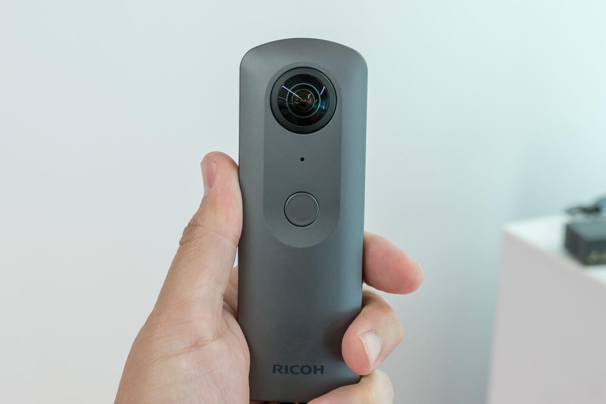 ricoh-theta-v-11