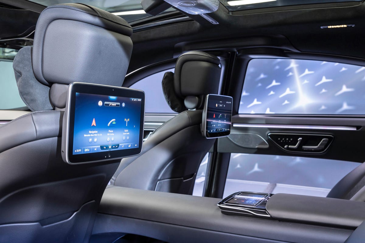 Mercedes-Benz MBUX Update