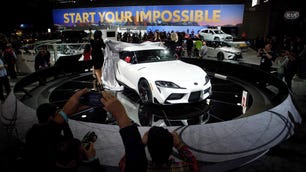 rs-ces2019-cbsn-roundup-holdingstill