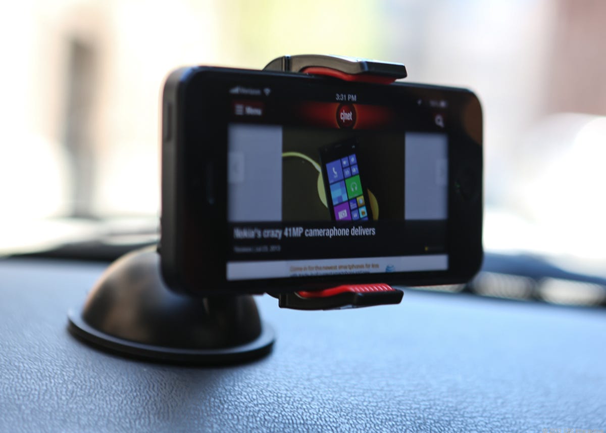 35823853_-_Aduro_U-Grip_Plus_Universal_Car_Mount-8102.jpg