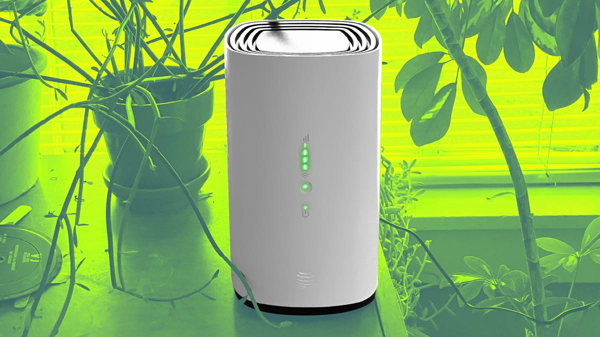 Closeup-of-att-internet-air-gateway-device