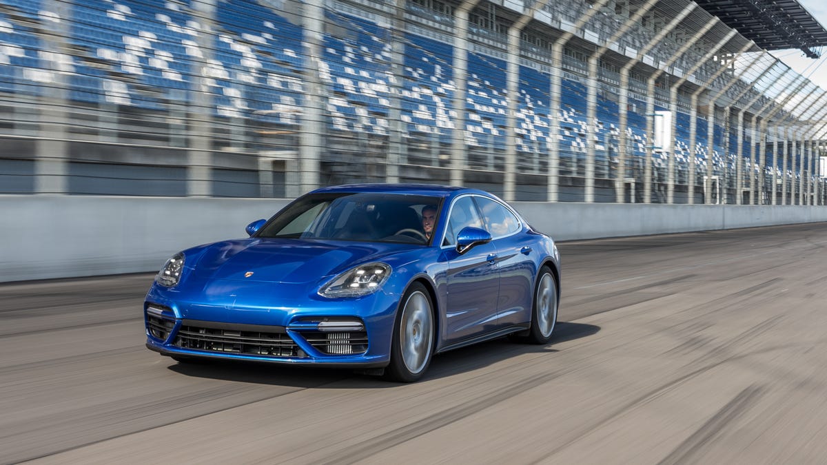 2017 Porsche Panamera Turbo