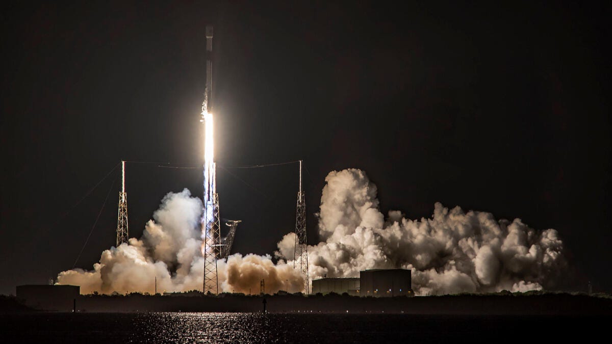 SpaceX Falcon 9 rocket lifting off
