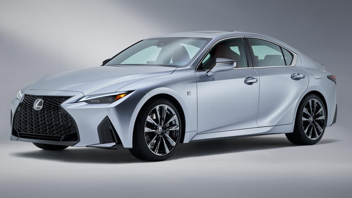 2021 Lexus IS