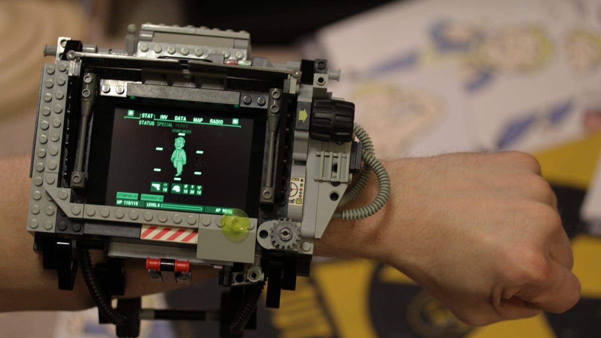 legofallout4pipboy.jpg