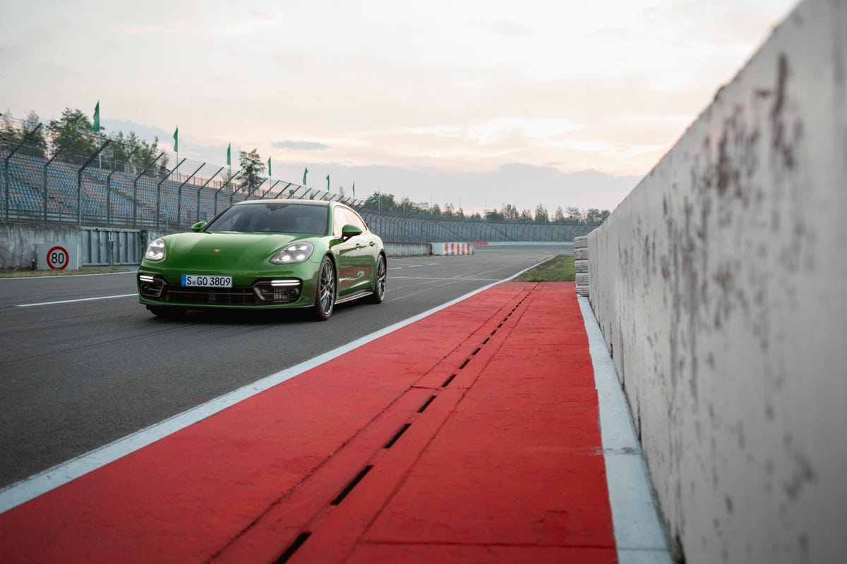 2019 Porsche Panamera GTS