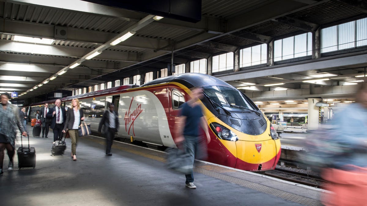 pendolino-euston-station1