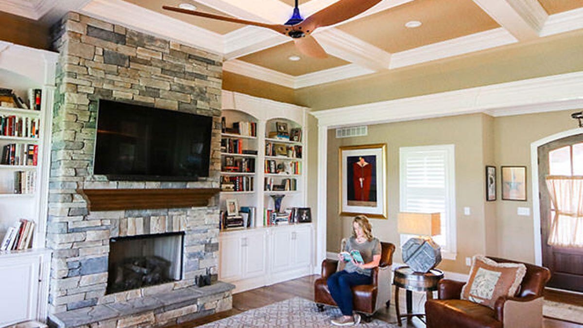 haiku-uvc-in-living-room-640-550