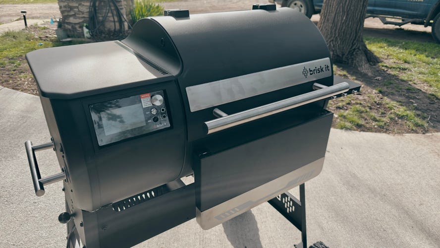 Brisk It Origin 580 on a concrete patio