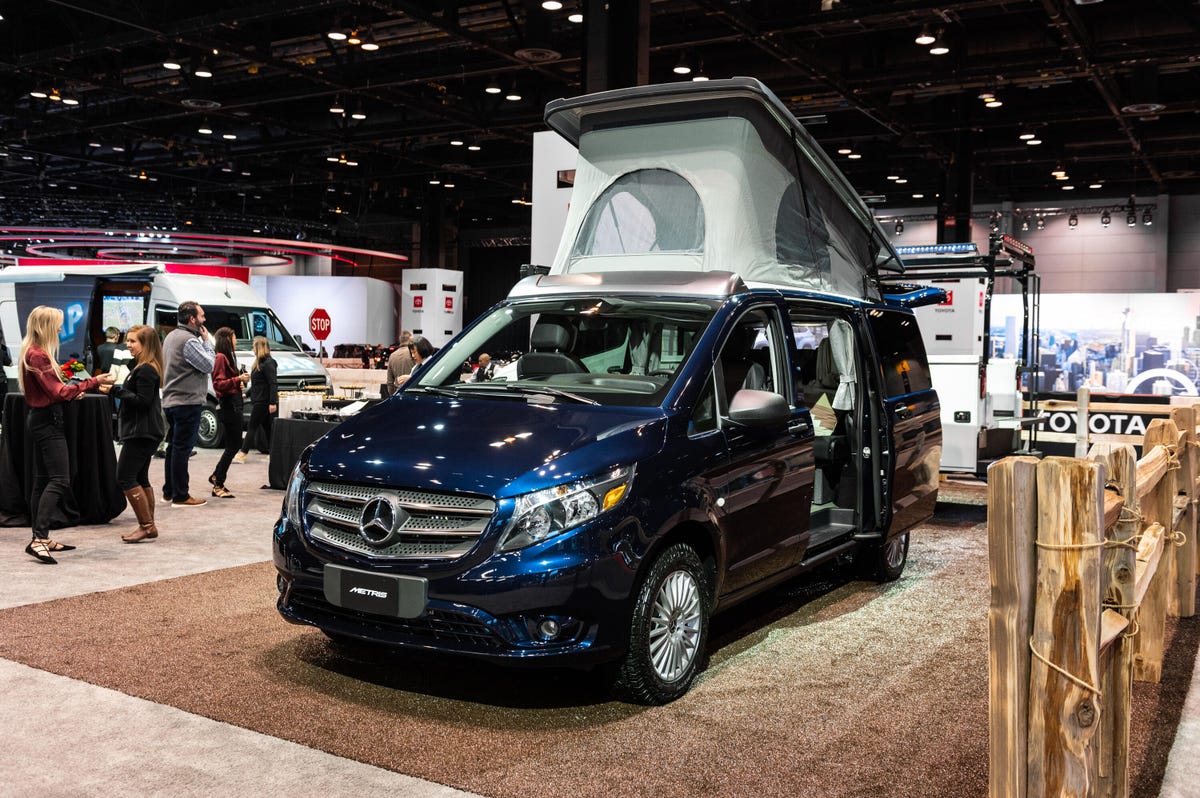 Mercedes-Benz Metris Weekender pop-up camper van