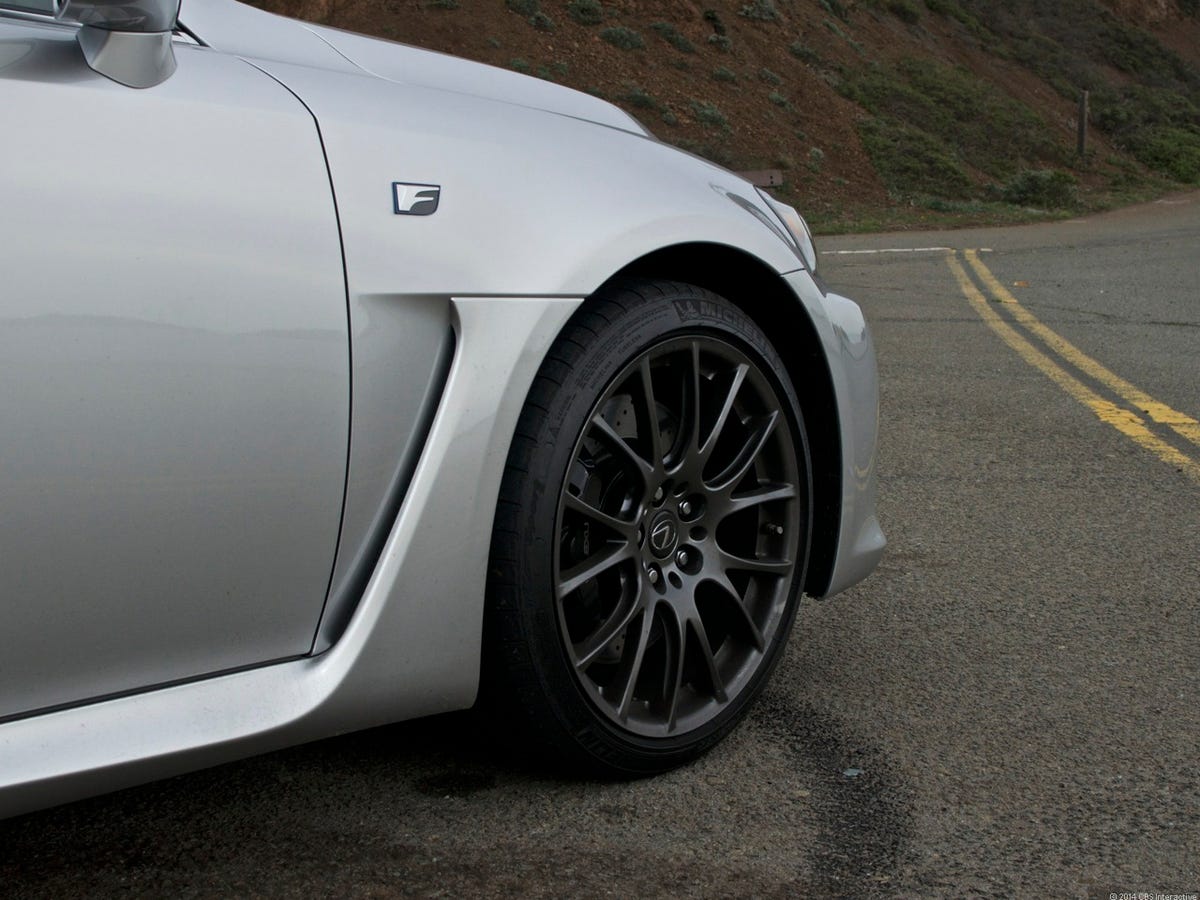 2014_Lexus_IS_F_05.jpg