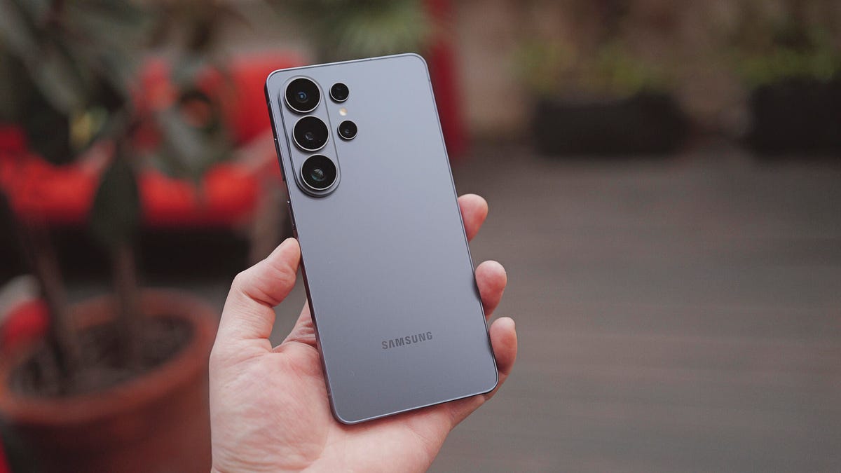 image of a Samsung phone