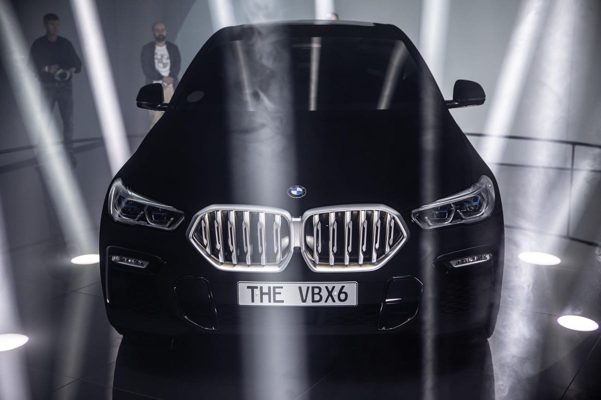 bmw-x6-vantablack-10