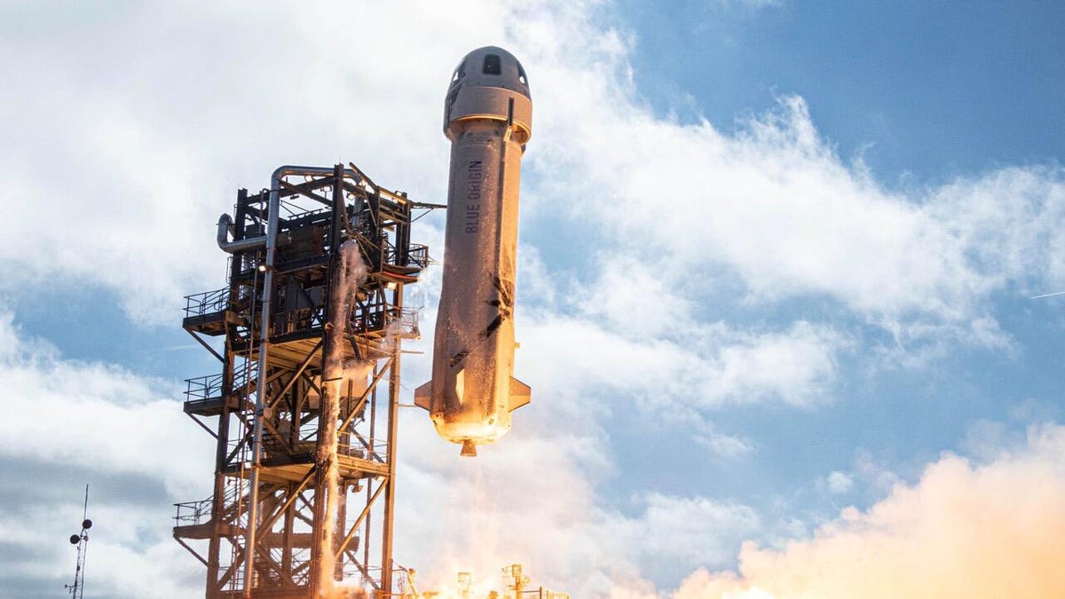 blueorigin-ns12-liftoff-1