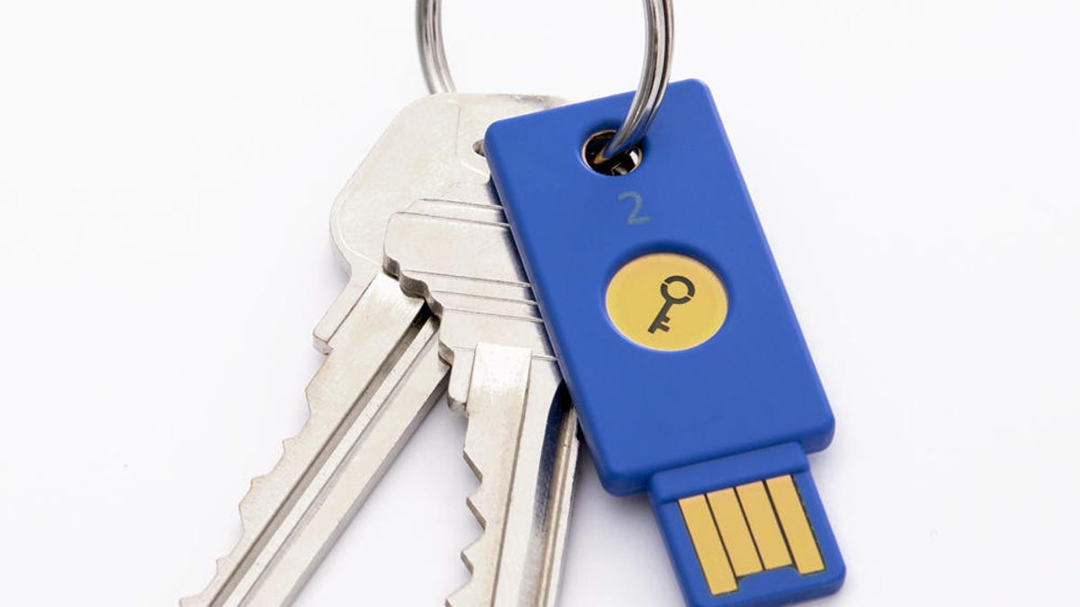 security-key-with-key-ring-yubikey