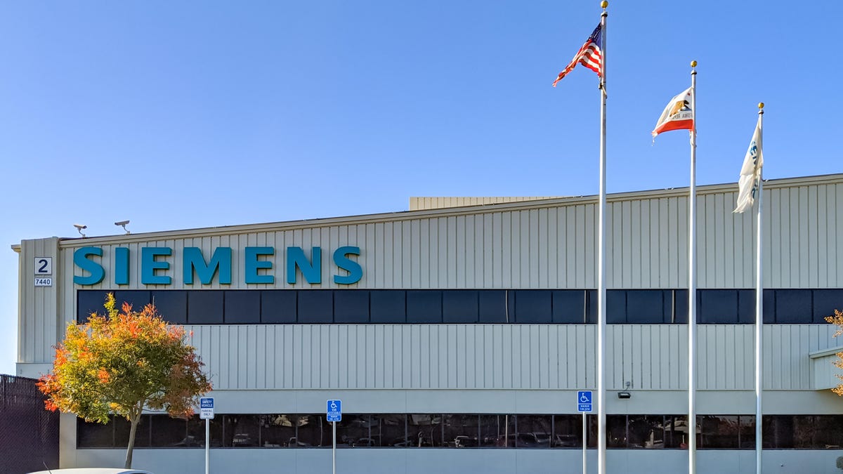 siemens-factory-tour-10-of-50