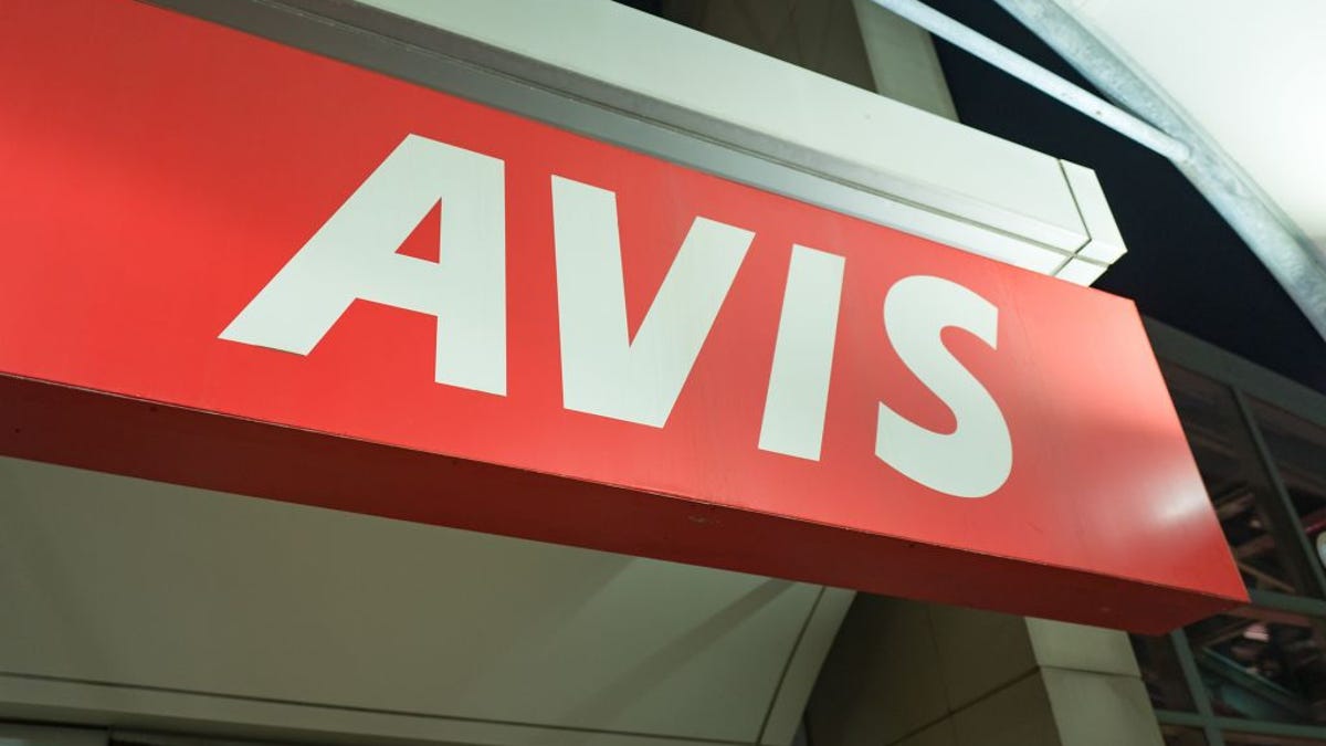 Avis sign at airport