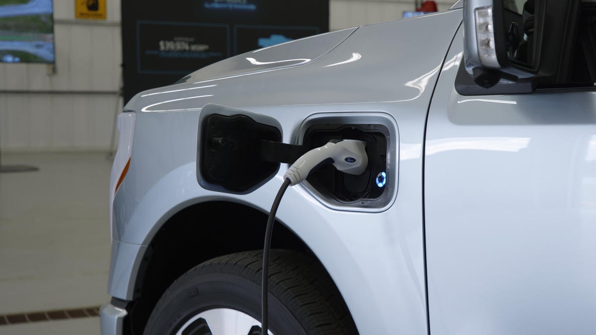 2022 Ford F-150 Lightning Intelligent Backup Power